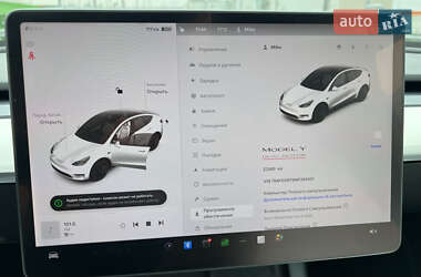 Внедорожник / Кроссовер Tesla Model Y 2022 в 