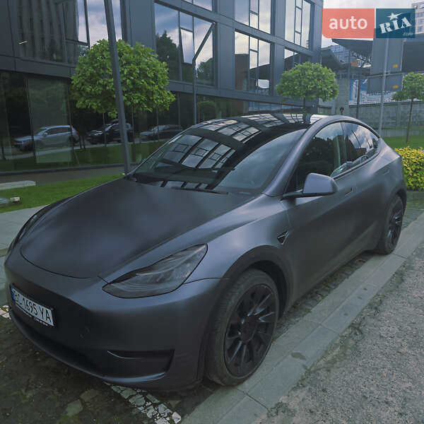 Внедорожник / Кроссовер Tesla Model Y 2021 в Львове