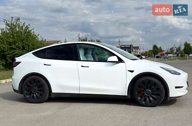 Внедорожник / Кроссовер Tesla Model Y 2021 в 