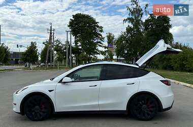Внедорожник / Кроссовер Tesla Model Y 2021 в 