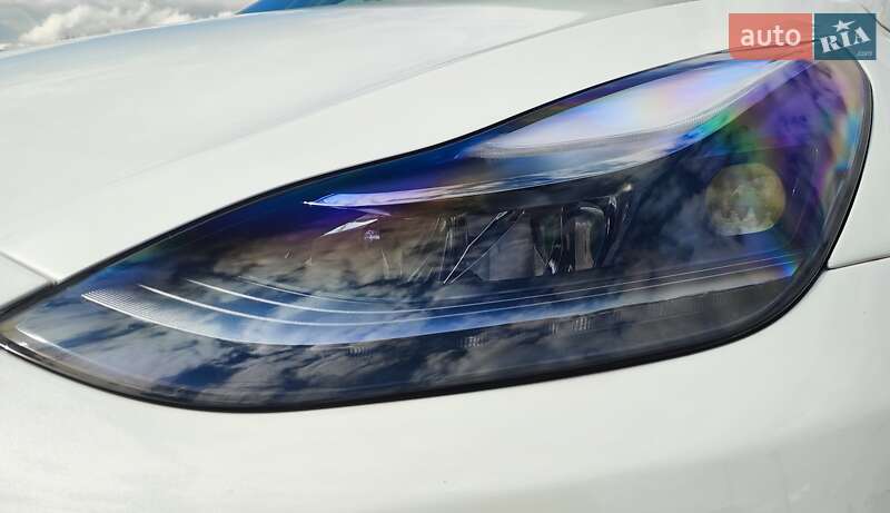 Внедорожник / Кроссовер Tesla Model Y 2021 в Ирпене