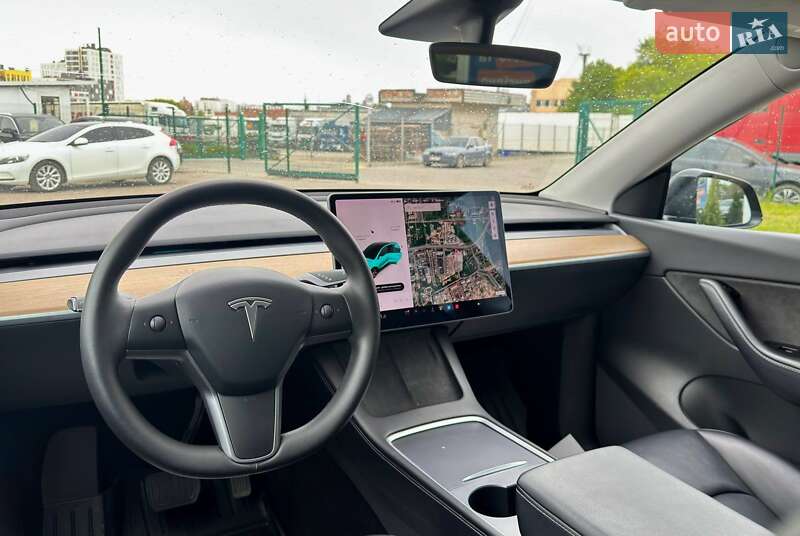 Внедорожник / Кроссовер Tesla Model Y 2020 в Львове