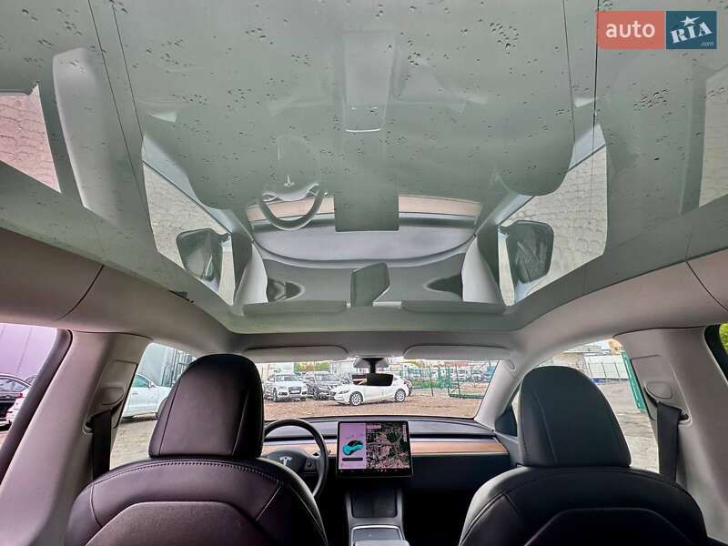 Внедорожник / Кроссовер Tesla Model Y 2020 в Львове