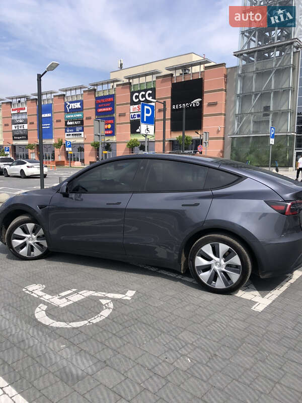 Позашляховик / Кросовер Tesla Model Y 2023 в Львові