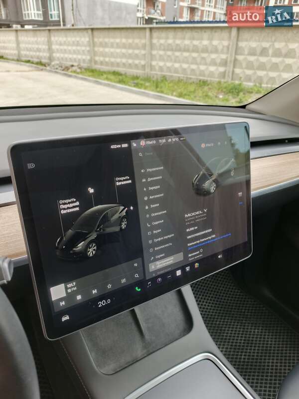 Позашляховик / Кросовер Tesla Model Y 2021 в Львові