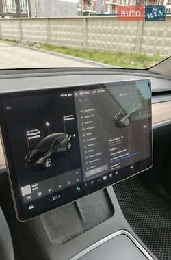 Внедорожник / Кроссовер Tesla Model Y 2021 в 