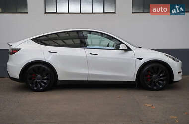 Внедорожник / Кроссовер Tesla Model Y 2021 в 