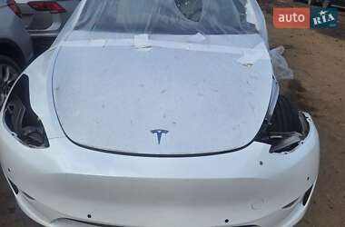 Внедорожник / Кроссовер Tesla Model Y 2022 в 