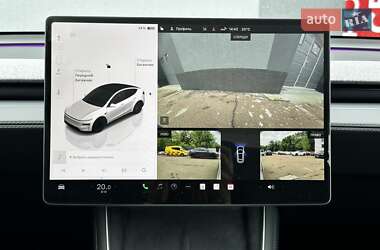 Внедорожник / Кроссовер Tesla Model Y 2025 в 