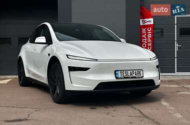 Внедорожник / Кроссовер Tesla Model Y 2025 в 