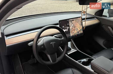 Позашляховик / Кросовер Tesla Model Y 2020 в 