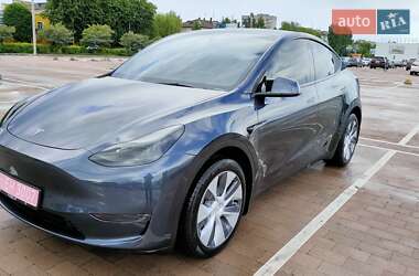 Внедорожник / Кроссовер Tesla Model Y 2024 в 