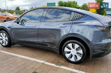 Внедорожник / Кроссовер Tesla Model Y 2024 в 