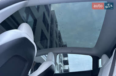 Внедорожник / Кроссовер Tesla Model Y 2023 в 