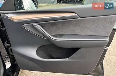 Позашляховик / Кросовер Tesla Model Y 2022 в 
