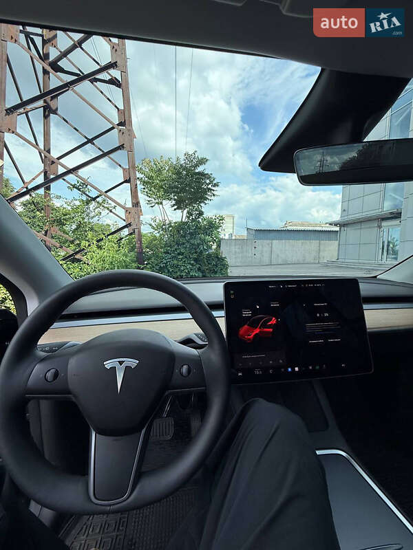 Внедорожник / Кроссовер Tesla Model Y 2021 в Днепре