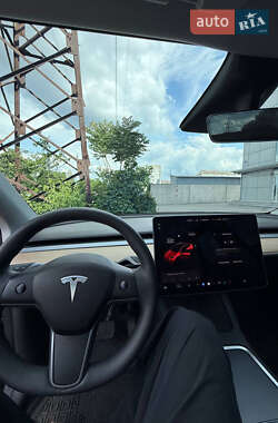 Внедорожник / Кроссовер Tesla Model Y 2021 в 
