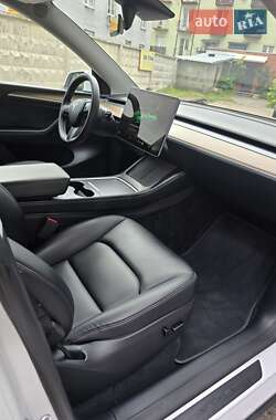 Позашляховик / Кросовер Tesla Model Y 2023 в 
