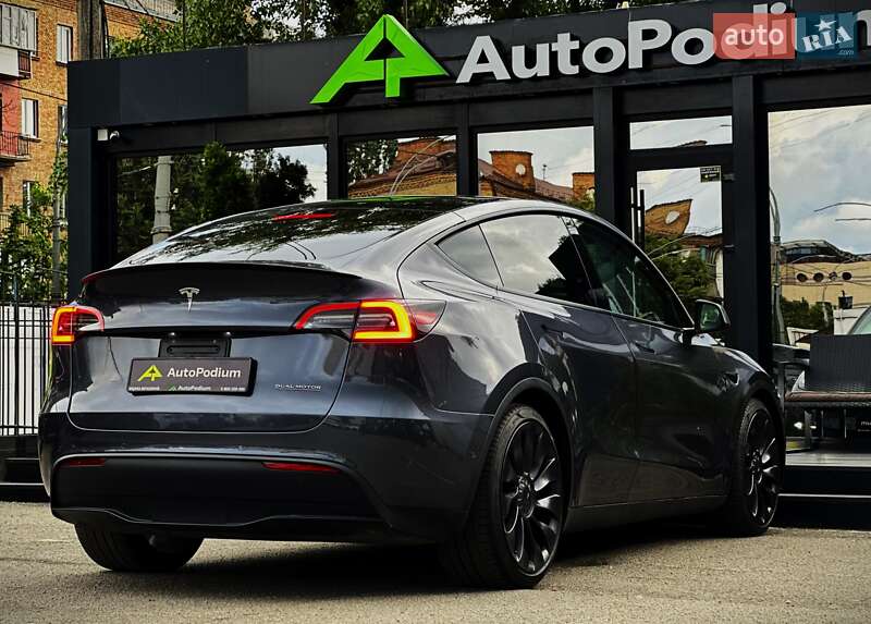 Внедорожник / Кроссовер Tesla Model Y 2022 в Киеве