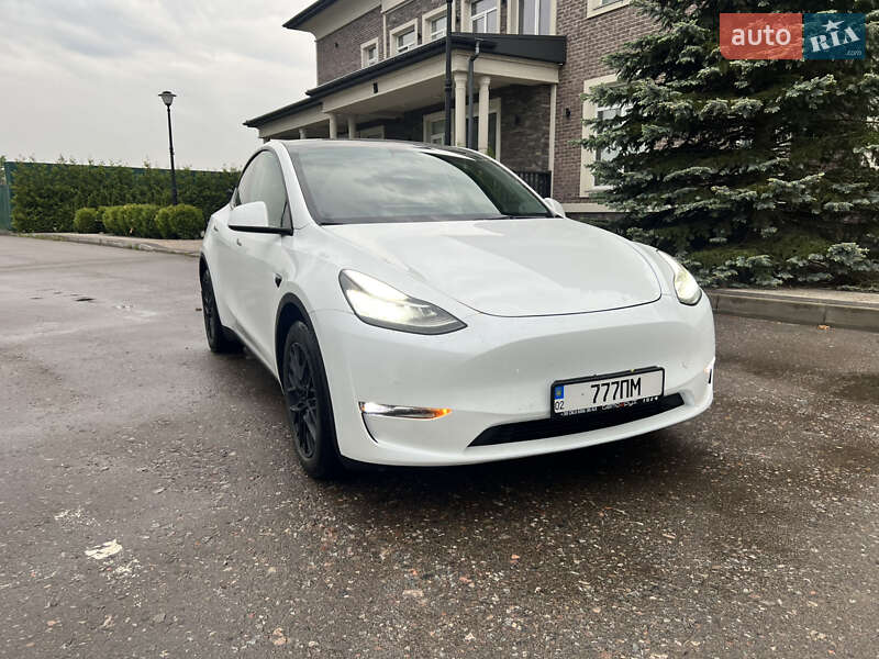 Внедорожник / Кроссовер Tesla Model Y 2022 в Киеве
