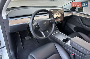 Внедорожник / Кроссовер Tesla Model Y 2023 в 