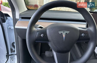 Внедорожник / Кроссовер Tesla Model Y 2023 в 
