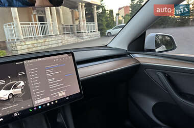 Внедорожник / Кроссовер Tesla Model Y 2023 в 