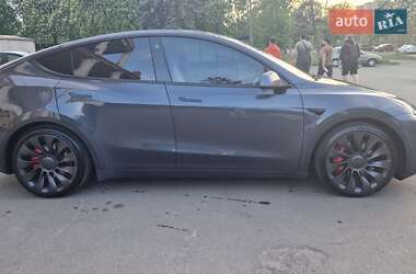 Внедорожник / Кроссовер Tesla Model Y 2021 в 
