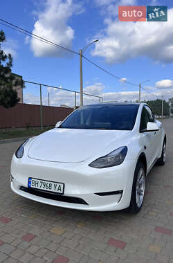 Внедорожник / Кроссовер Tesla Model Y 2023 в 