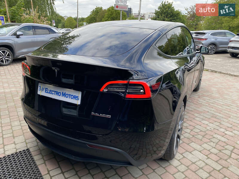 Позашляховик / Кросовер Tesla Model Y 2021 в Львові