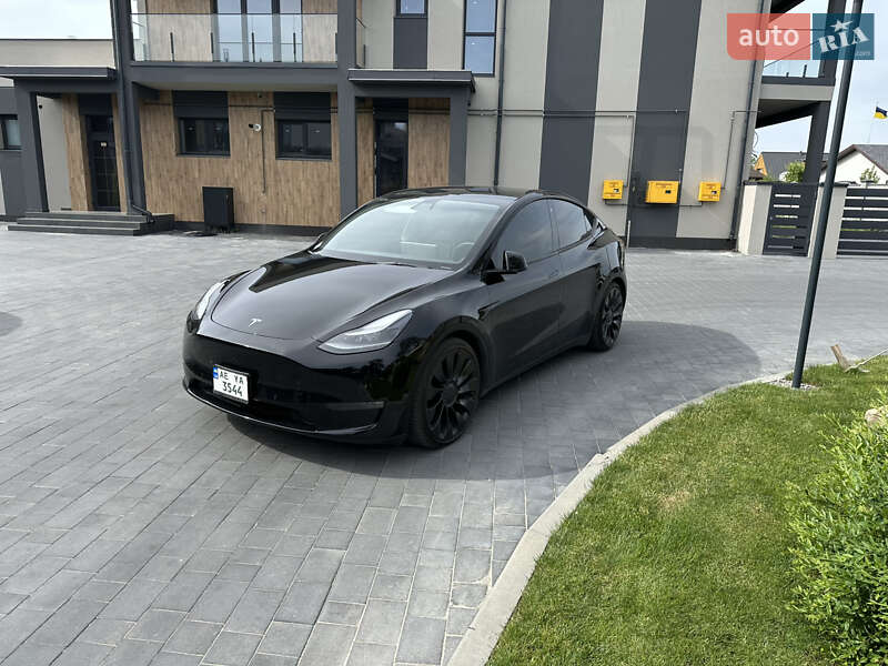 Внедорожник / Кроссовер Tesla Model Y 2022 в 