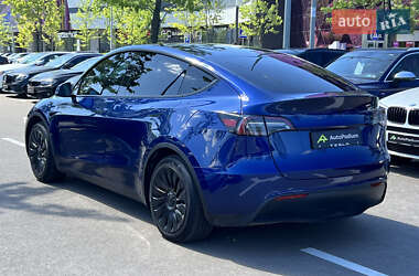 Позашляховик / Кросовер Tesla Model Y 2023 в 