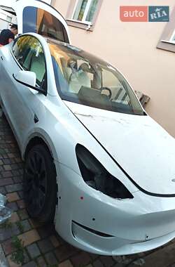 Внедорожник / Кроссовер Tesla Model Y 2022 в Киеве