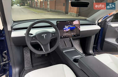 Позашляховик / Кросовер Tesla Model Y 2023 в 