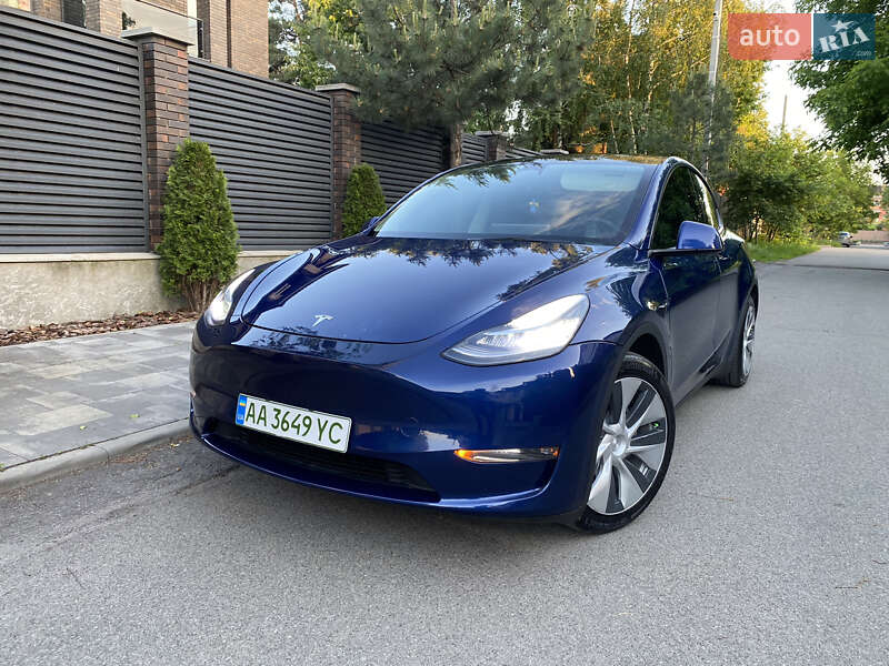 Tesla Model Y 2022