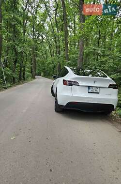 Позашляховик / Кросовер Tesla Model Y 2022 в 