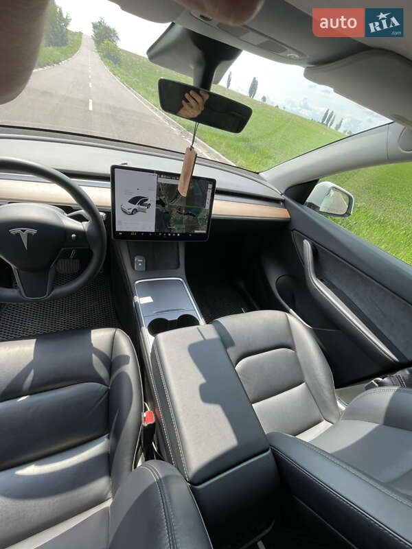 Позашляховик / Кросовер Tesla Model Y 2022 в Києві