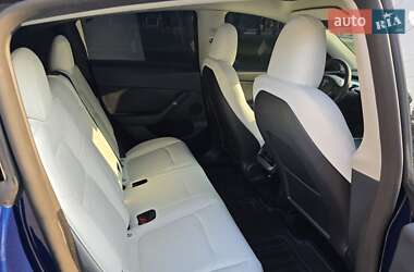 Внедорожник / Кроссовер Tesla Model Y 2023 в 