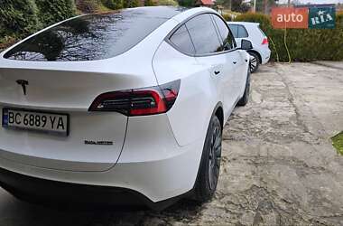 Позашляховик / Кросовер Tesla Model Y 2021 в 