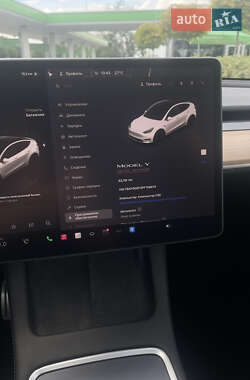 Внедорожник / Кроссовер Tesla Model Y 2023 в 