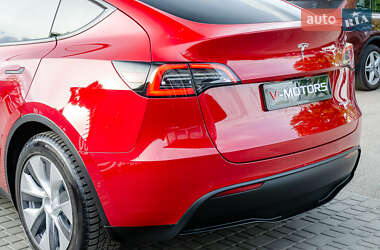 Внедорожник / Кроссовер Tesla Model Y 2021 в 