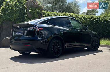 Внедорожник / Кроссовер Tesla Model Y 2023 в 