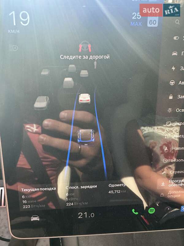 Внедорожник / Кроссовер Tesla Model Y 2022 в Черновцах