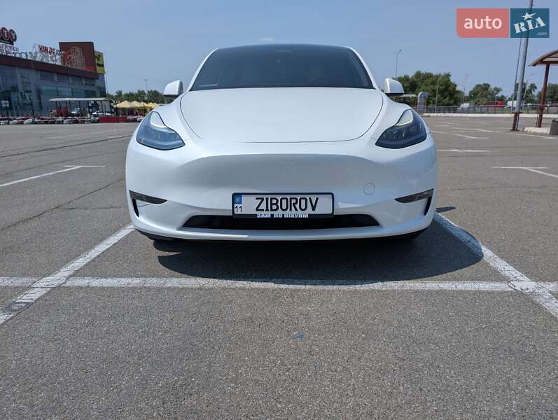 Позашляховик / Кросовер Tesla Model Y 2022 в Києві