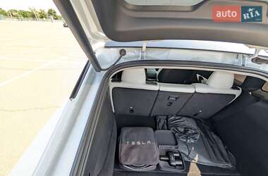 Позашляховик / Кросовер Tesla Model Y 2022 в Києві