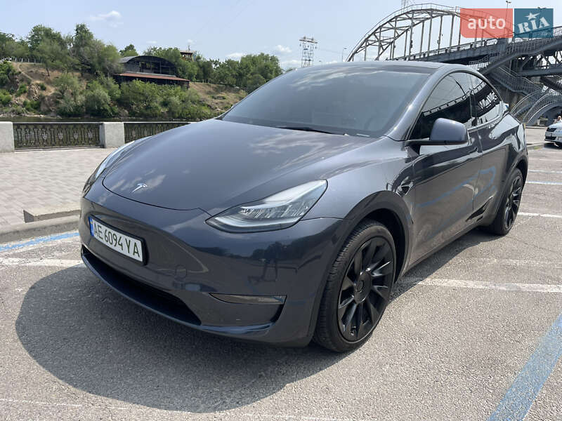 Внедорожник / Кроссовер Tesla Model Y 2023 в 