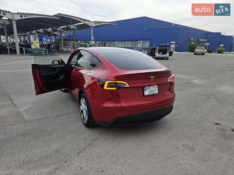 Внедорожник / Кроссовер Tesla Model Y 2023 в Львове