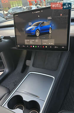 Внедорожник / Кроссовер Tesla Model Y 2022 в 