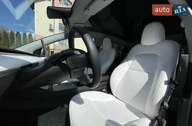 Внедорожник / Кроссовер Tesla Model Y 2023 в 