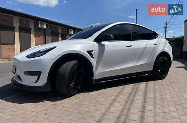 Внедорожник / Кроссовер Tesla Model Y 2023 в 